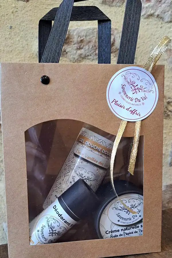 COFFRET-CADEAU-Huile-de-douche-Creme-solide-Deodorant