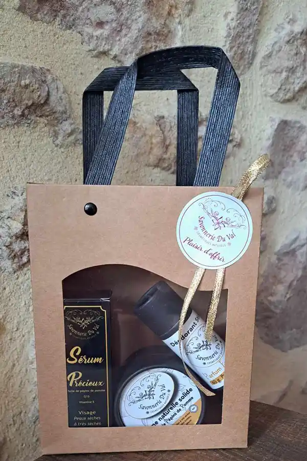 COFFRET CADEAU Crème solide, Sérum Précieux et Déodorant Fruité Floral COFFRET-CADEAU-Creme-solide-Serum-Precieux-et-Deodorant-Fruite-Floral