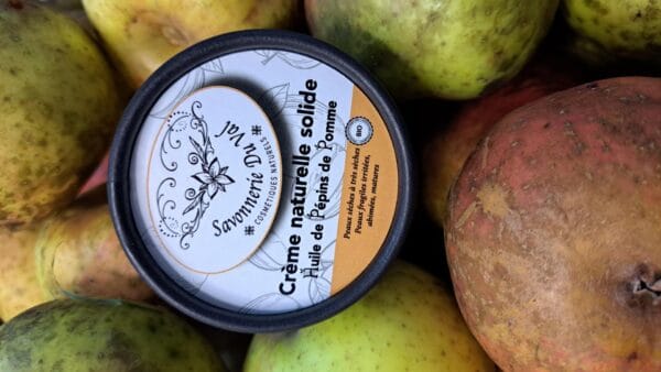 crème hydratante à base d'huile de pépins de pomme
