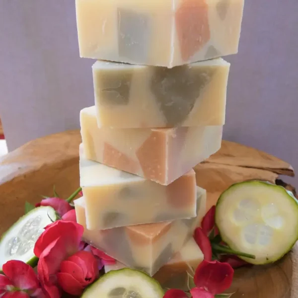 Savon Artisanalà la bière et au concombre