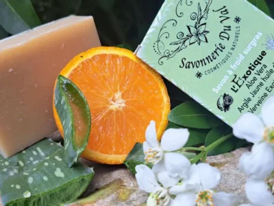 savon saponifié à froid à l'argile jaune