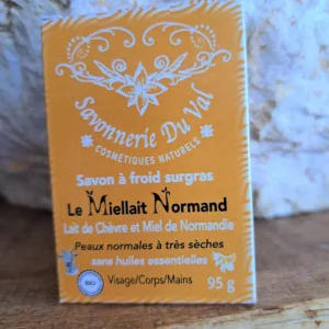 Savon-Naturel-Artisanal-Le-Miellait-Normand-Lait-Chevre-Cire-dabeille-Miel-BIO3