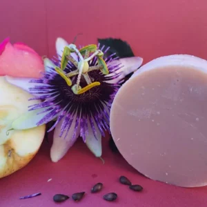 Savon-Naturel-Artisanal-Special-Visage-Versailles-Normand-Lait-de-Chevre-BIO-Huile-de-pepins-de-Pomme3