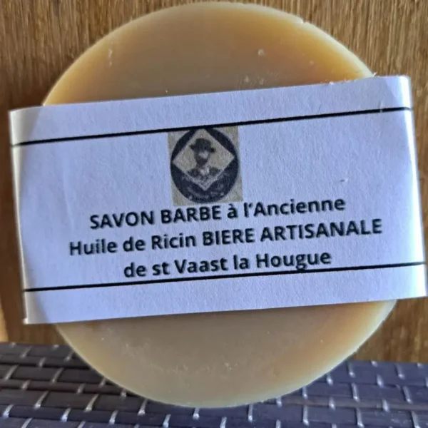 Savon à Barbe à l'ancienne, enrichi en huile de ricin et à la Bière Artisanale de St Vaast la Hougue. Savon-a-Barbe-a-lancienne-enrichi-en-huile-de-ricin-et-a-la-Biere-Artisanale-de-St-Vaast-la-Hougue