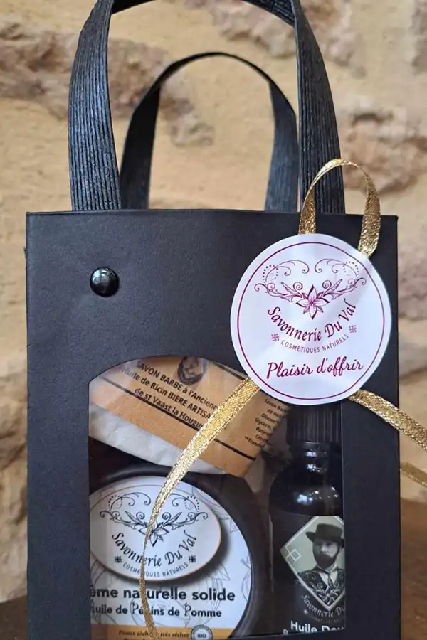 COFFRET CADEAU Barbe Savon Barbe, Huile Barbe Crème solide COFFRET-CADEAU-Barbe-Savon-Barbe-Huile-Barbe-Creme-solide