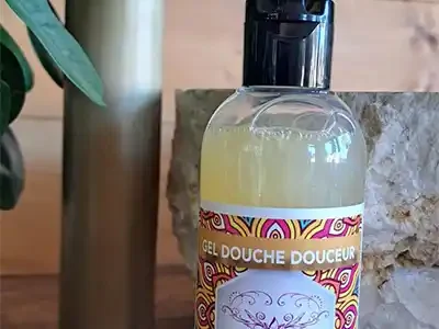 Savon-Liquide-Douche-surgras-naturel-Corps-et-Cheveux-2-en-1-Olive-Coco-Ricin-Parfum-relaxant-Bergamote